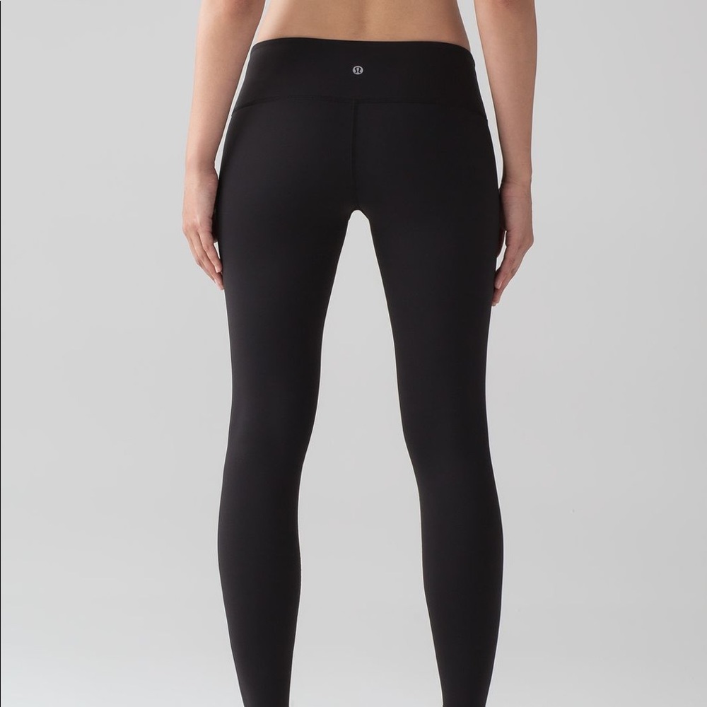 Winder Under Lululemon Leggings